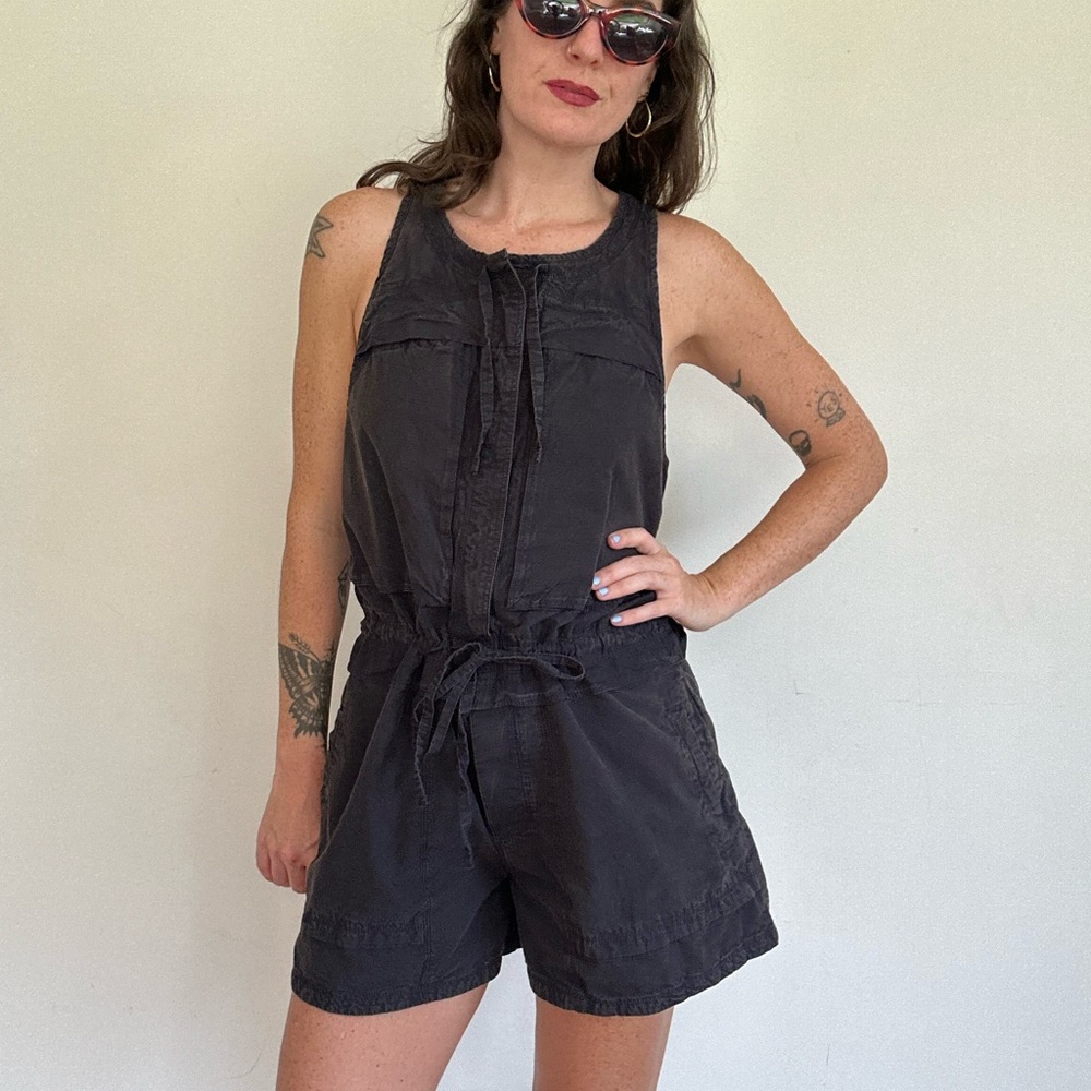 Free people cotton pocket romper. Size small - Picture 5 of 13